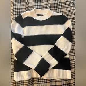 Banana Republic- Cotton Knit Crew Neck Sweater